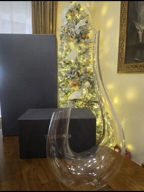 Elegance Tempo Decanter by Waterford With Original Box And Protective Pieces